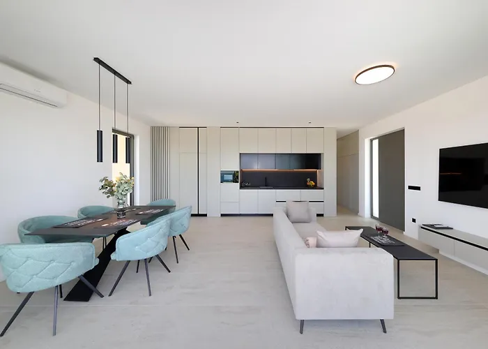 Cloud 9 D1 Villa Tkon